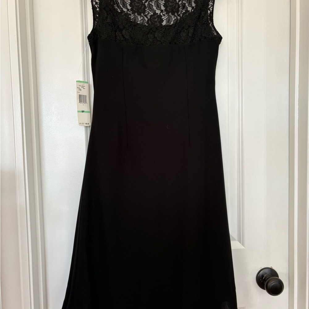 NWT Evan-Picone Women 8P Black Lace Sheath Dress Sleeveless Rhinestone Accent - Picture 2 of 10